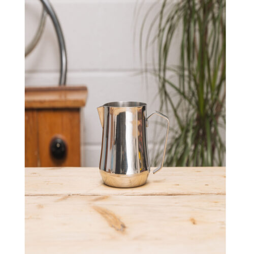 The perfect jug for pouring tulip-shaped latte art.